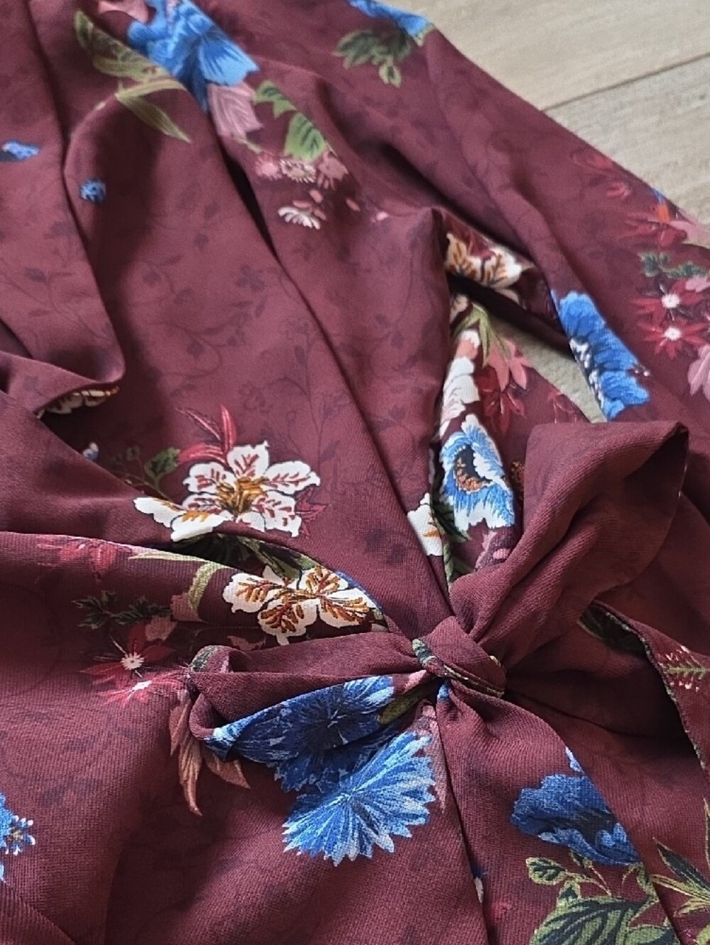 ❤️3/$25 Zara Burgundy Floral Wrap Blouse with Blue Blooms